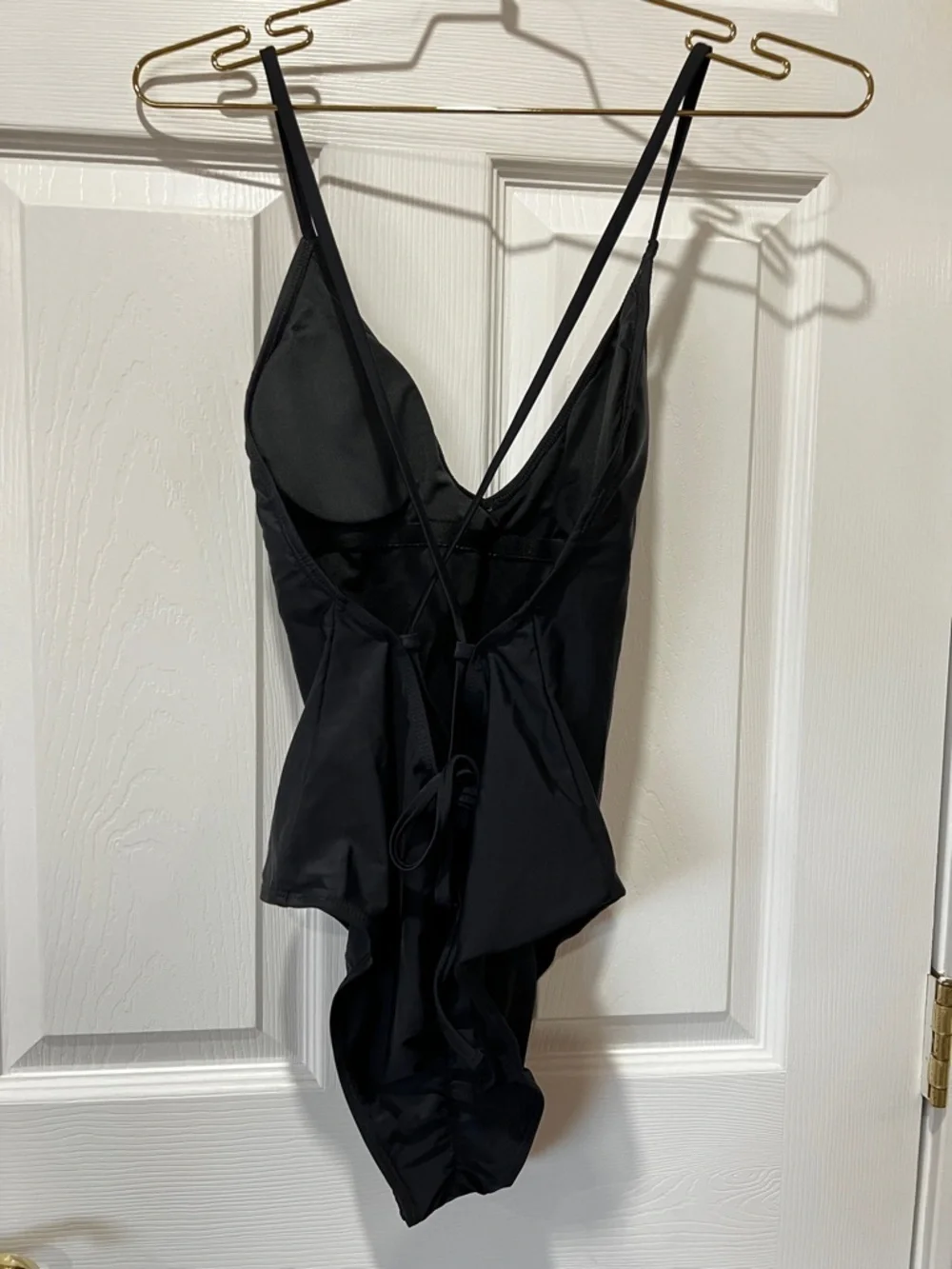 One Piece Swimwear Bathing Suit Size XL Black Adjustable Straps Deep-Neck Style